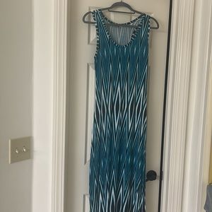 Calvin Klein Maxi Dress with T back. Size Medium. Black,teal,white.